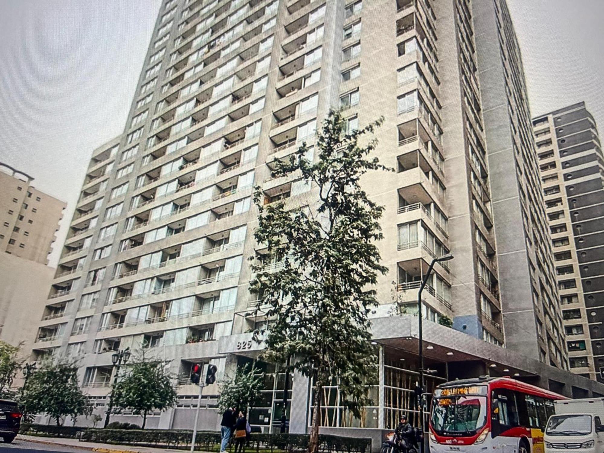 Cerca Movistar Arena Y A Pasos Del Metro Universidad De Chile Con Estacionamiento Santiago de Chile Bagian luar foto